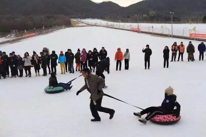 冬天带娃的好地方——快来海淀区苏家坨镇狂飙乐园挑战冰雪！