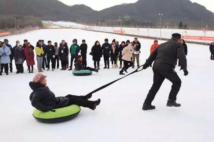 冬天带娃的好地方——快来海淀区苏家坨镇狂飙乐园挑战冰雪！